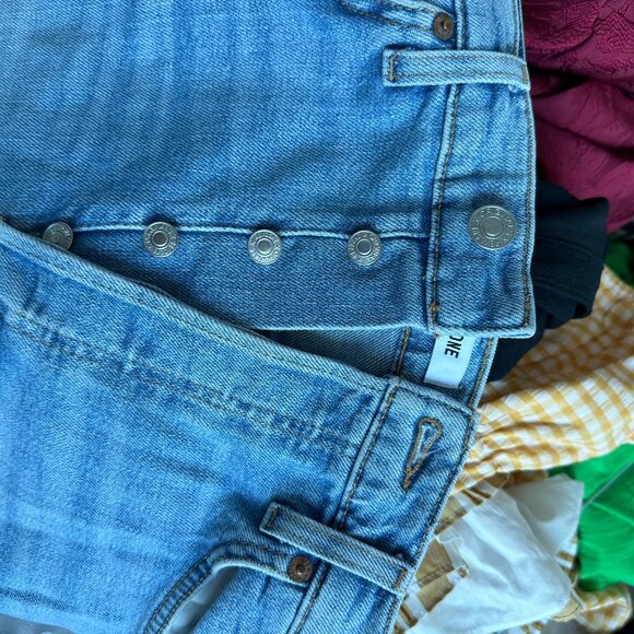 RE/DONE 90's High Rise Ankle Crop Jeans In Sanded Blue Sz 29 Distressed Denim - Picture 4 of 9